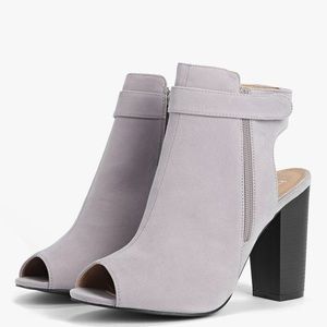 Boohoo heel